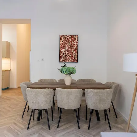 Deluxe & Cozy J40 Grand Residence In The Heart Of Bp Budapest Exterior photo