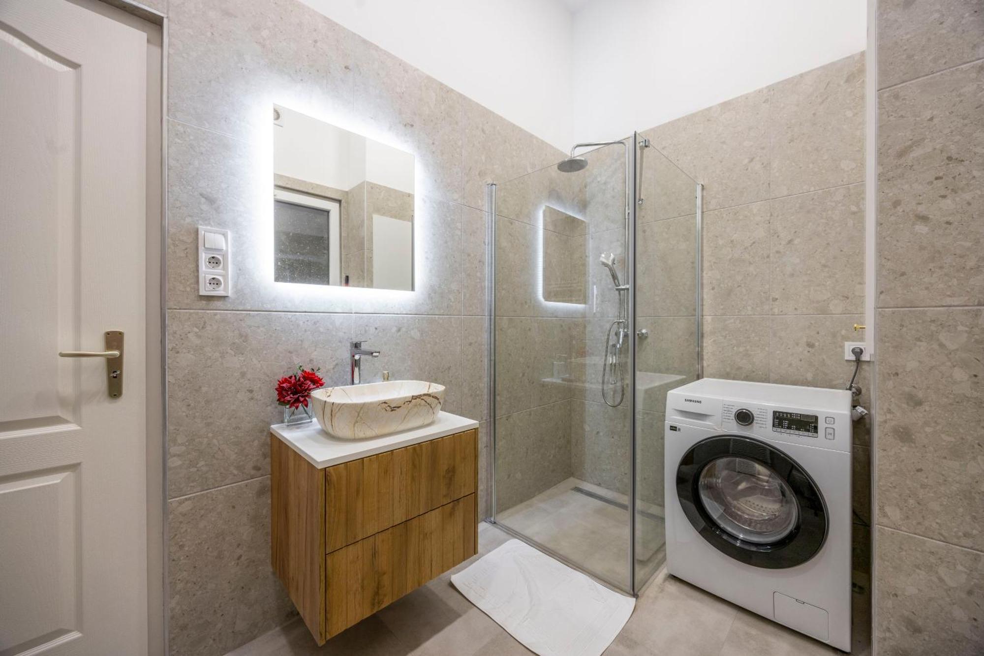 Апартаменты Deluxe & Cozy J40 Grand In The Heart Of Bp Будапешт