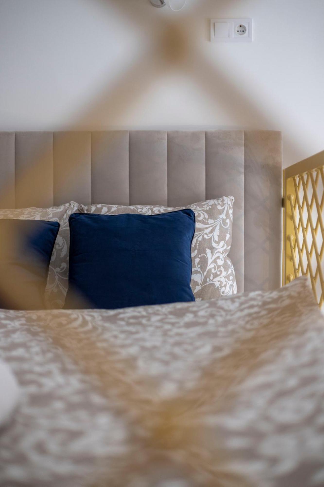 Deluxe & Cozy J40 Grand In The Heart Of Bp *